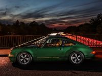 dp motorsport Porsche 964 Carrera Irish Green (2018) - picture 3 of 16