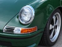 dp motorsport Porsche 964 Carrera Irish Green (2018) - picture 6 of 16