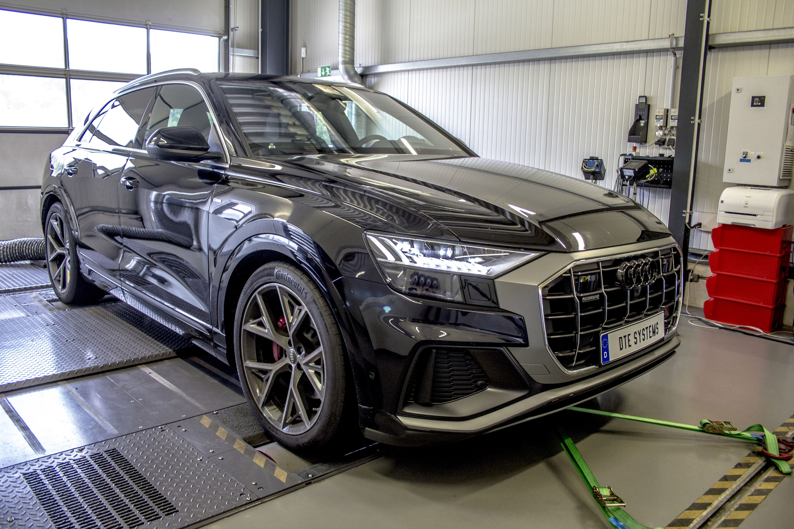 2018 DTE Systems Audi Q8