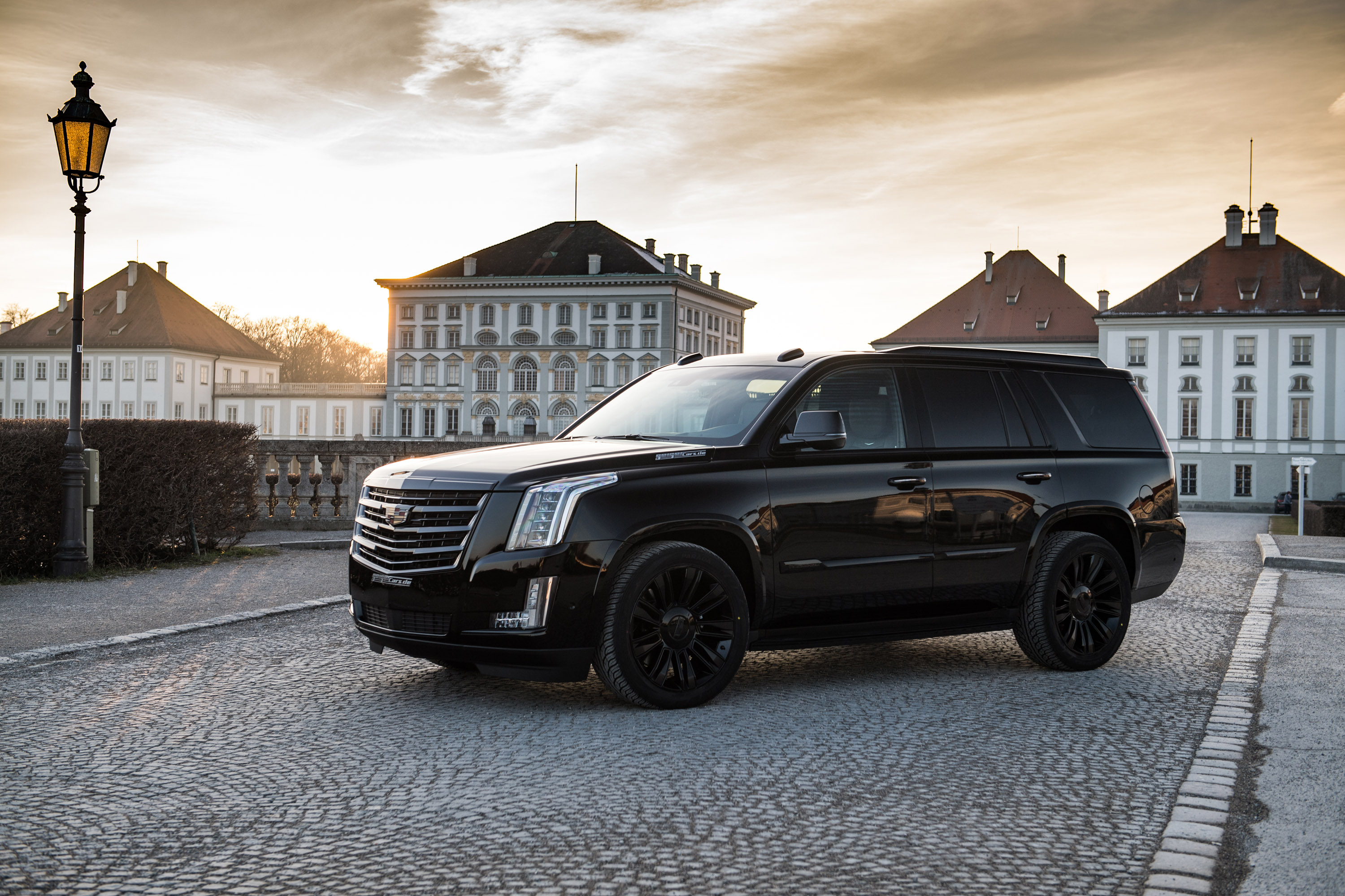 GeigerCars.de Cadillac Escalade Black Edition