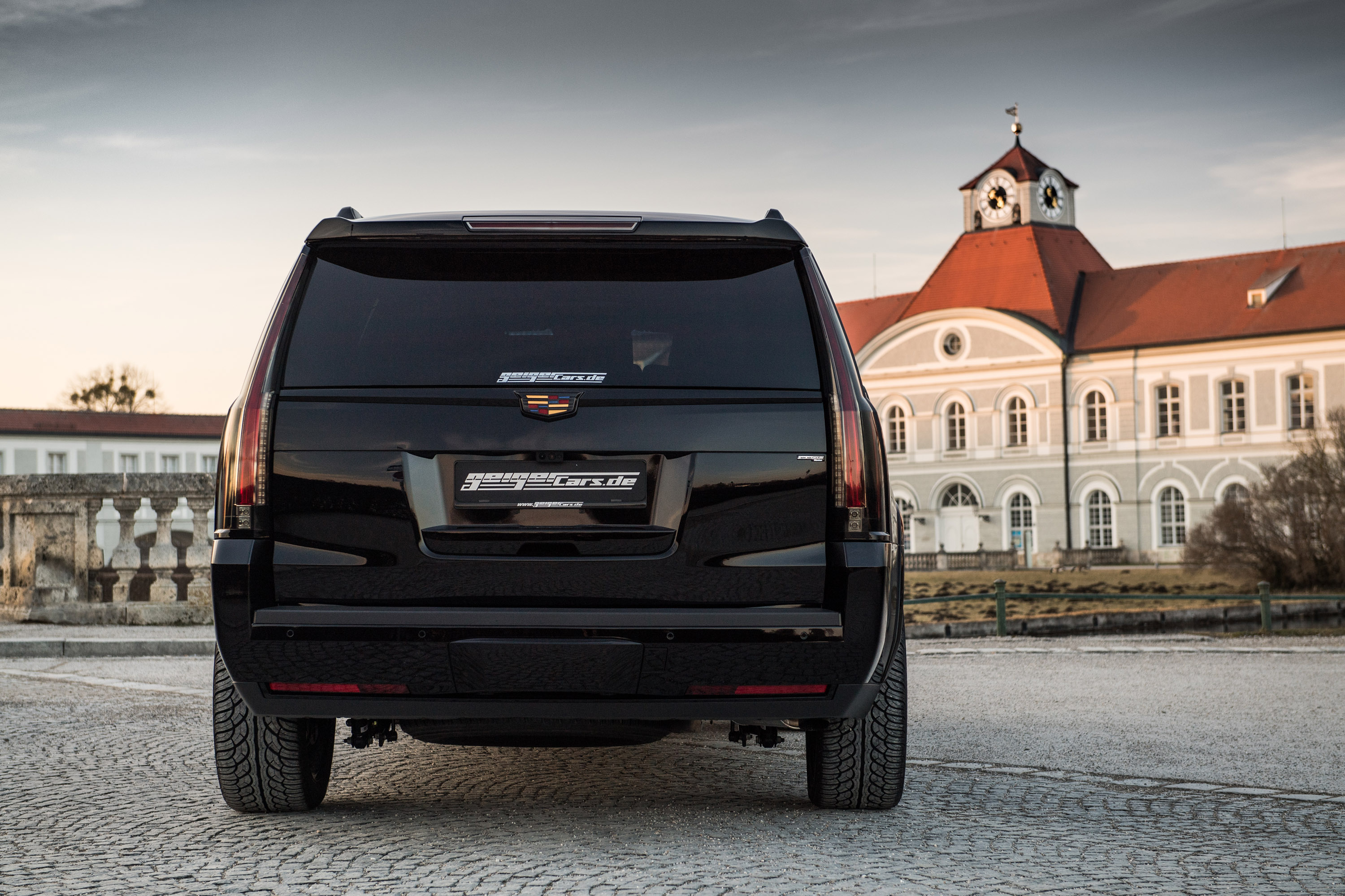 GeigerCars.de Cadillac Escalade Black Edition