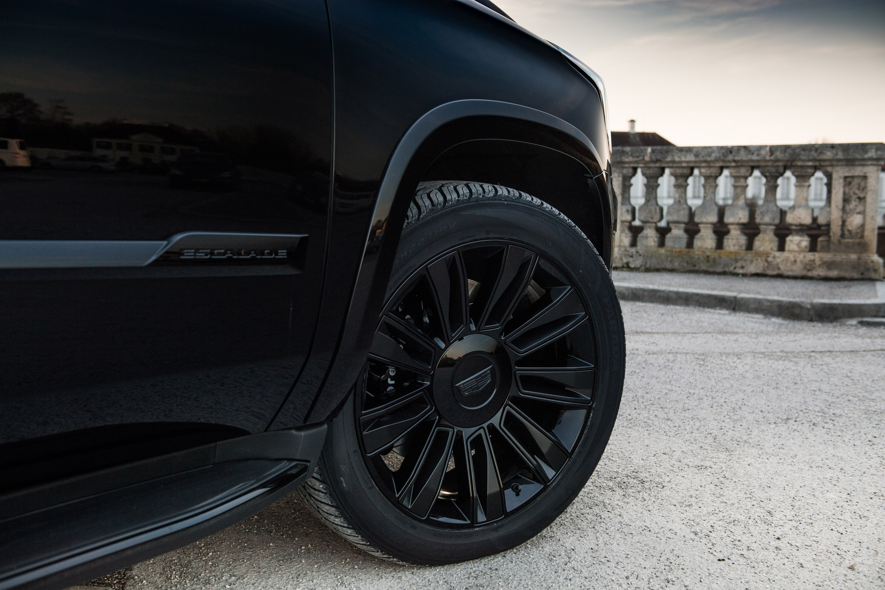 GeigerCars.de Cadillac Escalade Black Edition