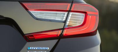 Honda Accord Hybrid (2018) - picture 12 of 22