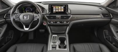 Honda Accord Hybrid (2018) - picture 15 of 22