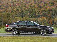 Honda Accord Hybrid (2018) - picture 6 of 22