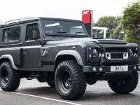 Kahn Design Land Rover Defender Flying Huntsman 105 (2018) - picture 1 of 6