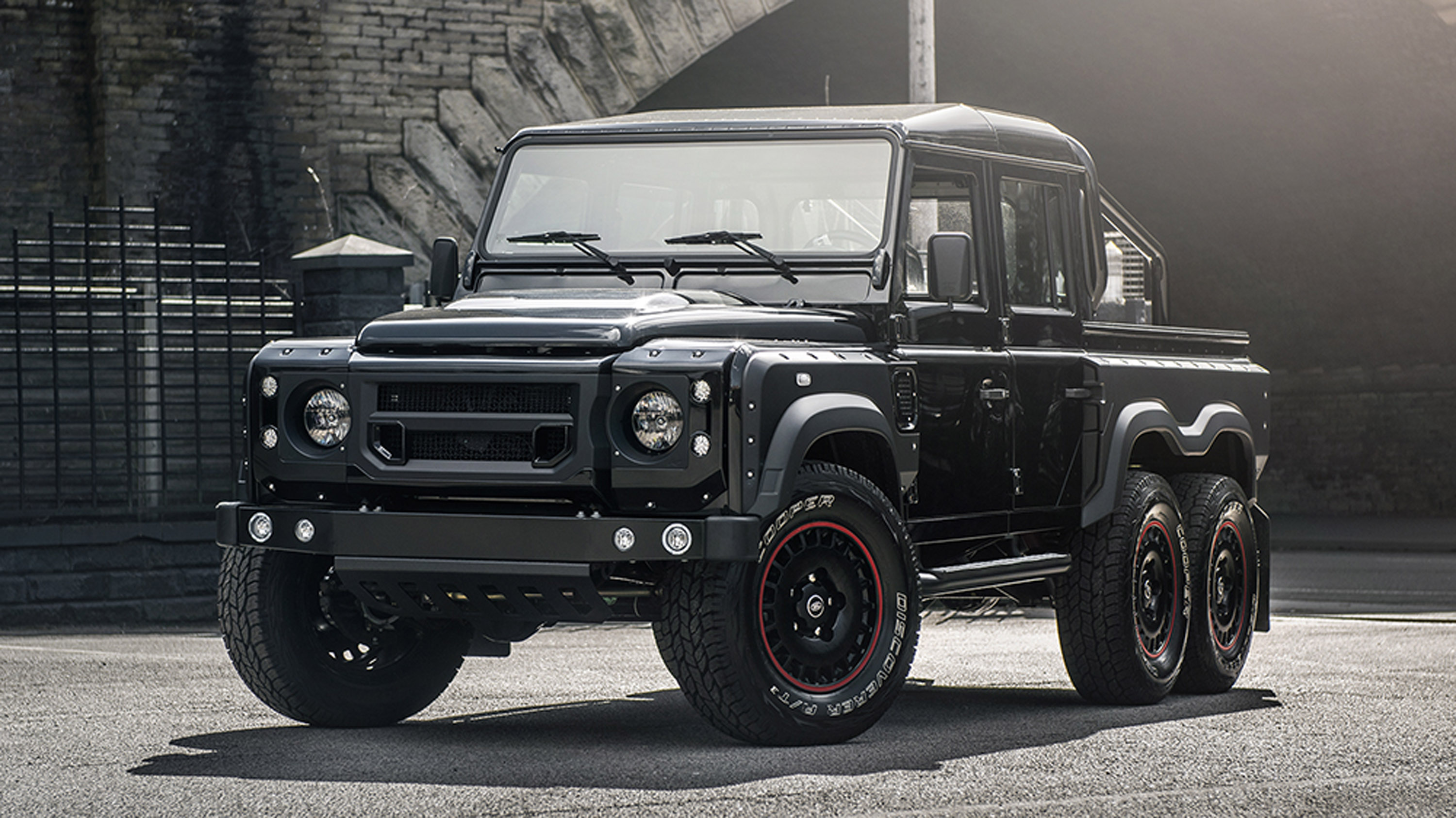 Kahn Design Land Rover Defender Flying Huntsman 6x6 Double Cab Pick Up