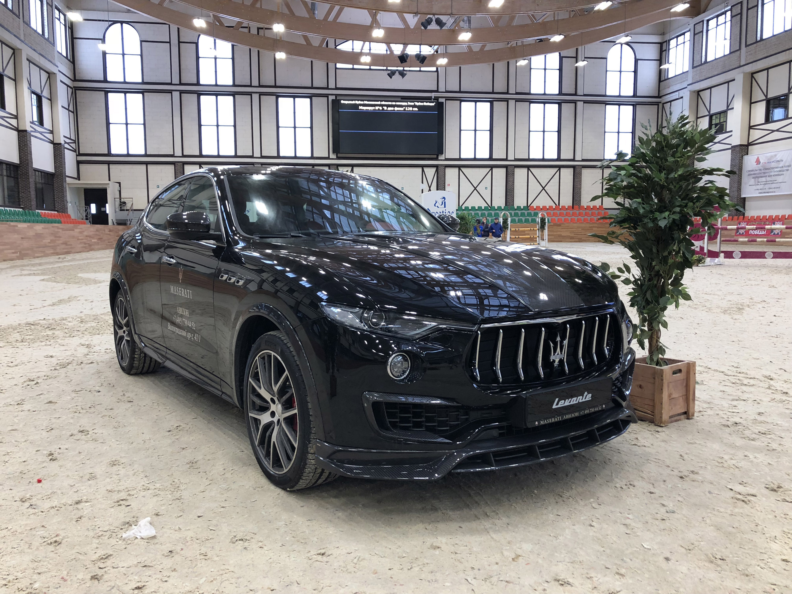 LARTE Design Maserati Levante Black Shtorm