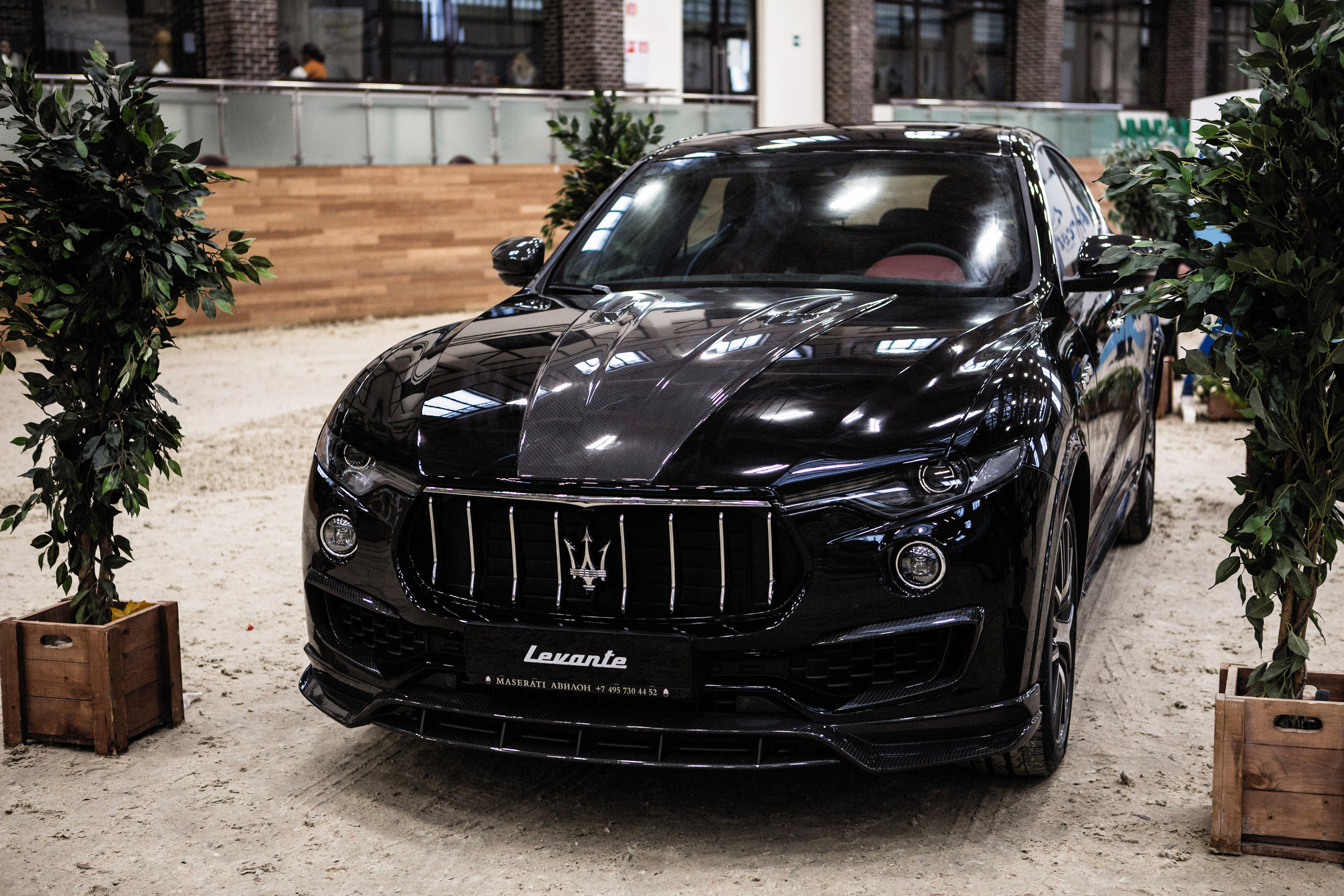 LARTE Design Maserati Levante Black Shtorm