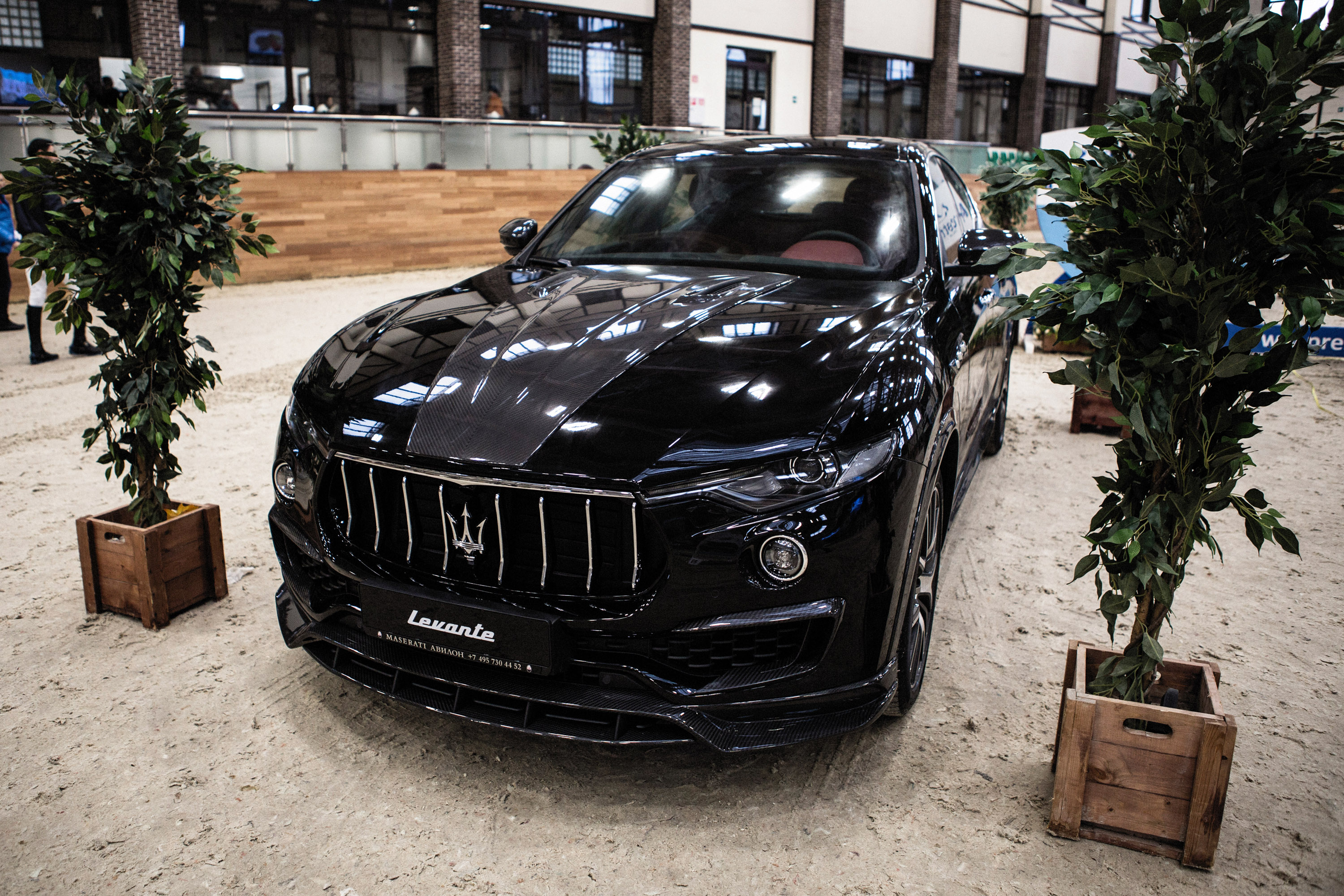 LARTE Design Maserati Levante Black Shtorm