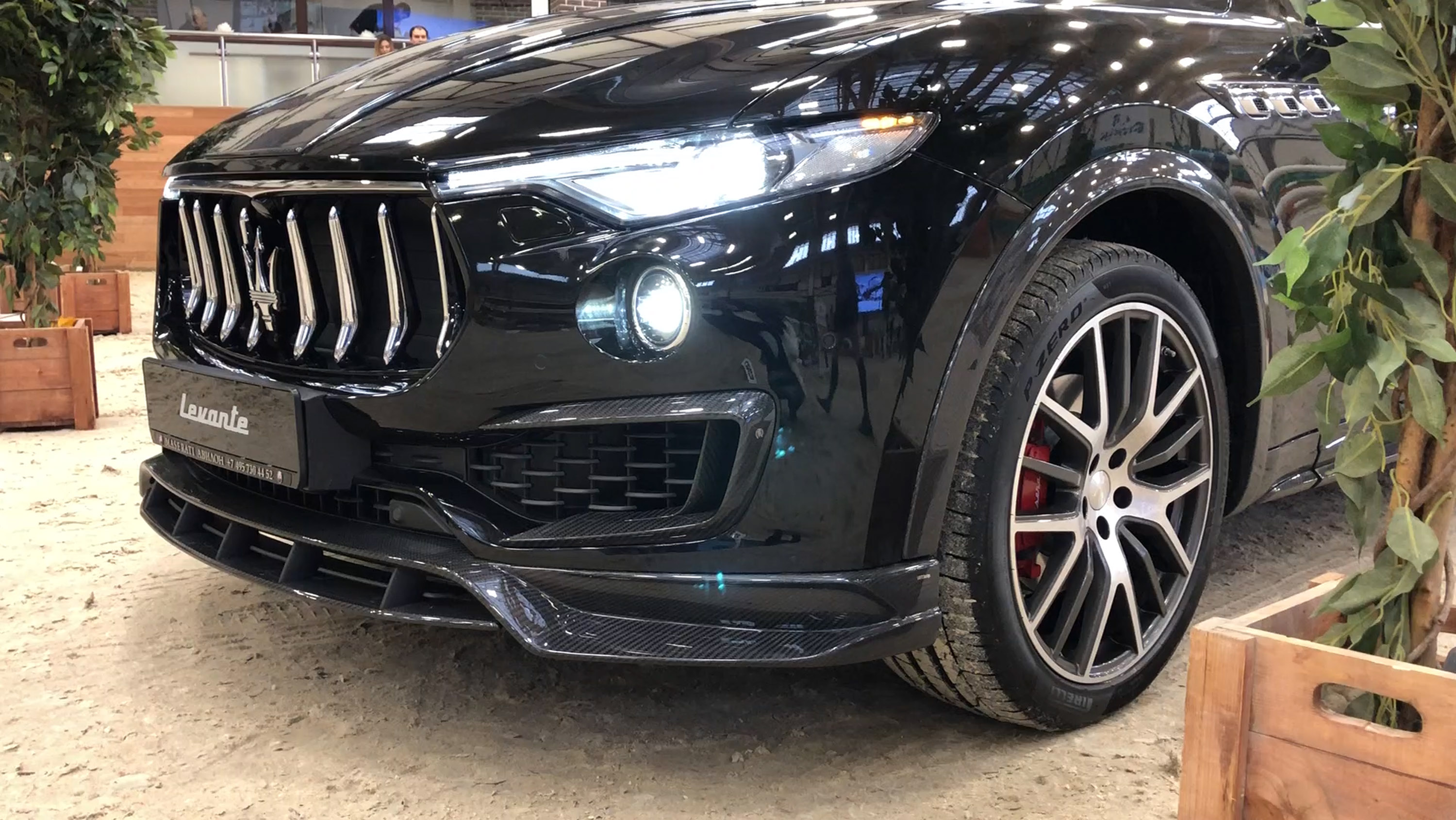 LARTE Design Maserati Levante Black Shtorm