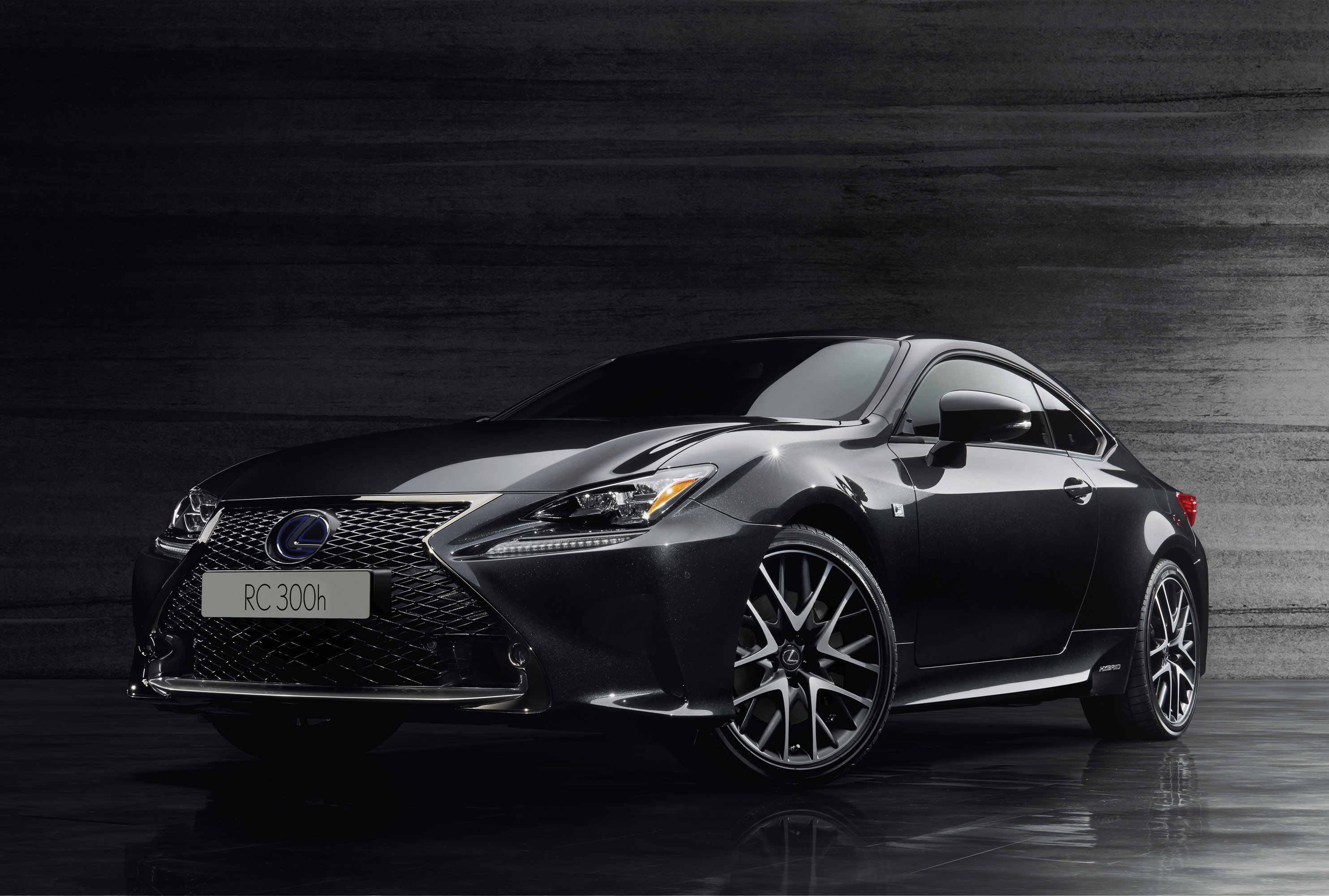 Lexus 30h F Sport Black Edition