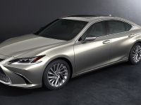 Lexus ES (2018) - picture 4 of 11