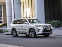 Lexus LX 400d (2018) - picture 6 of 14