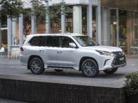 Lexus LX 400d (2018) - picture 7 of 14