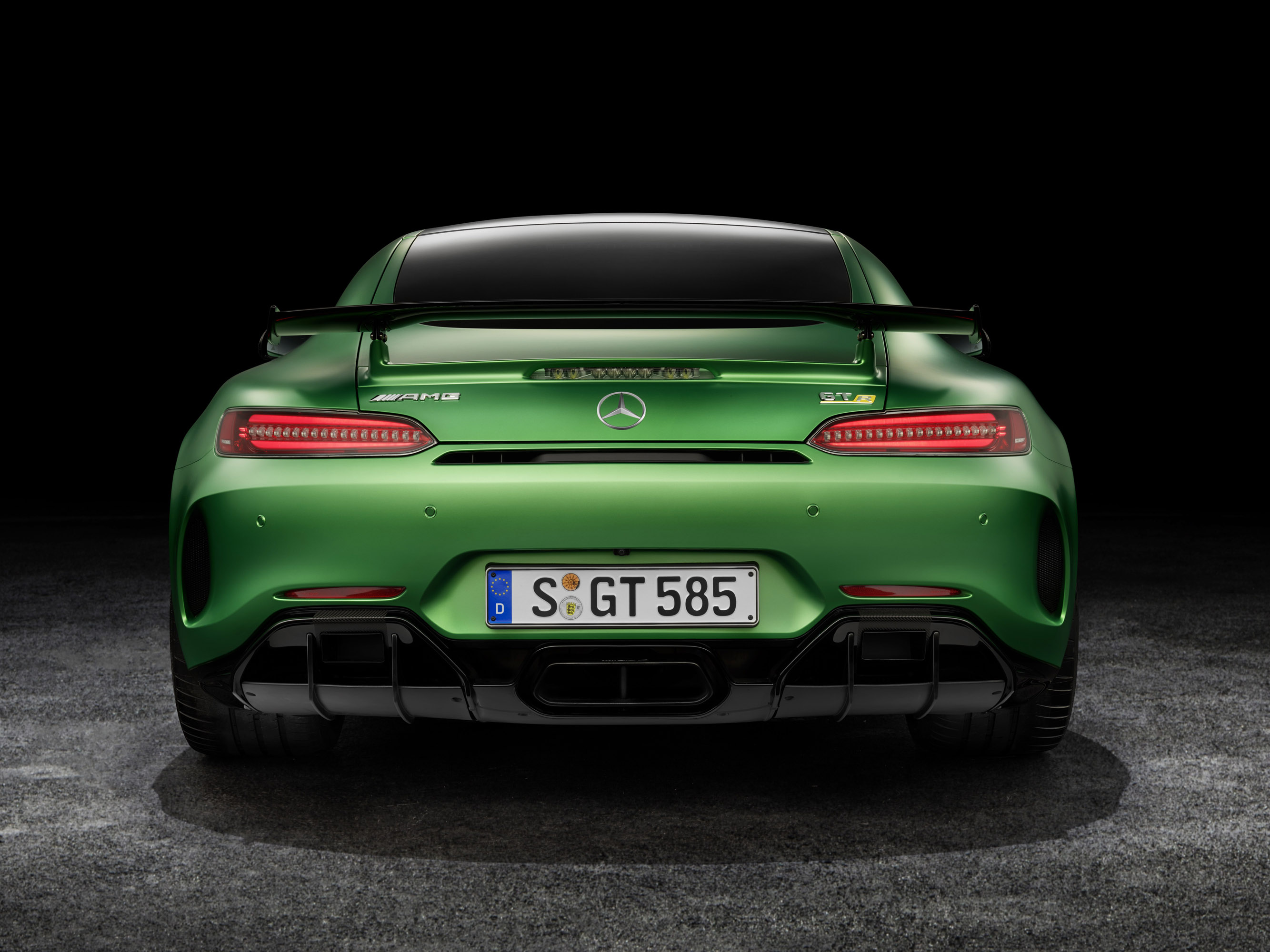 Mercedes-AMG GT R