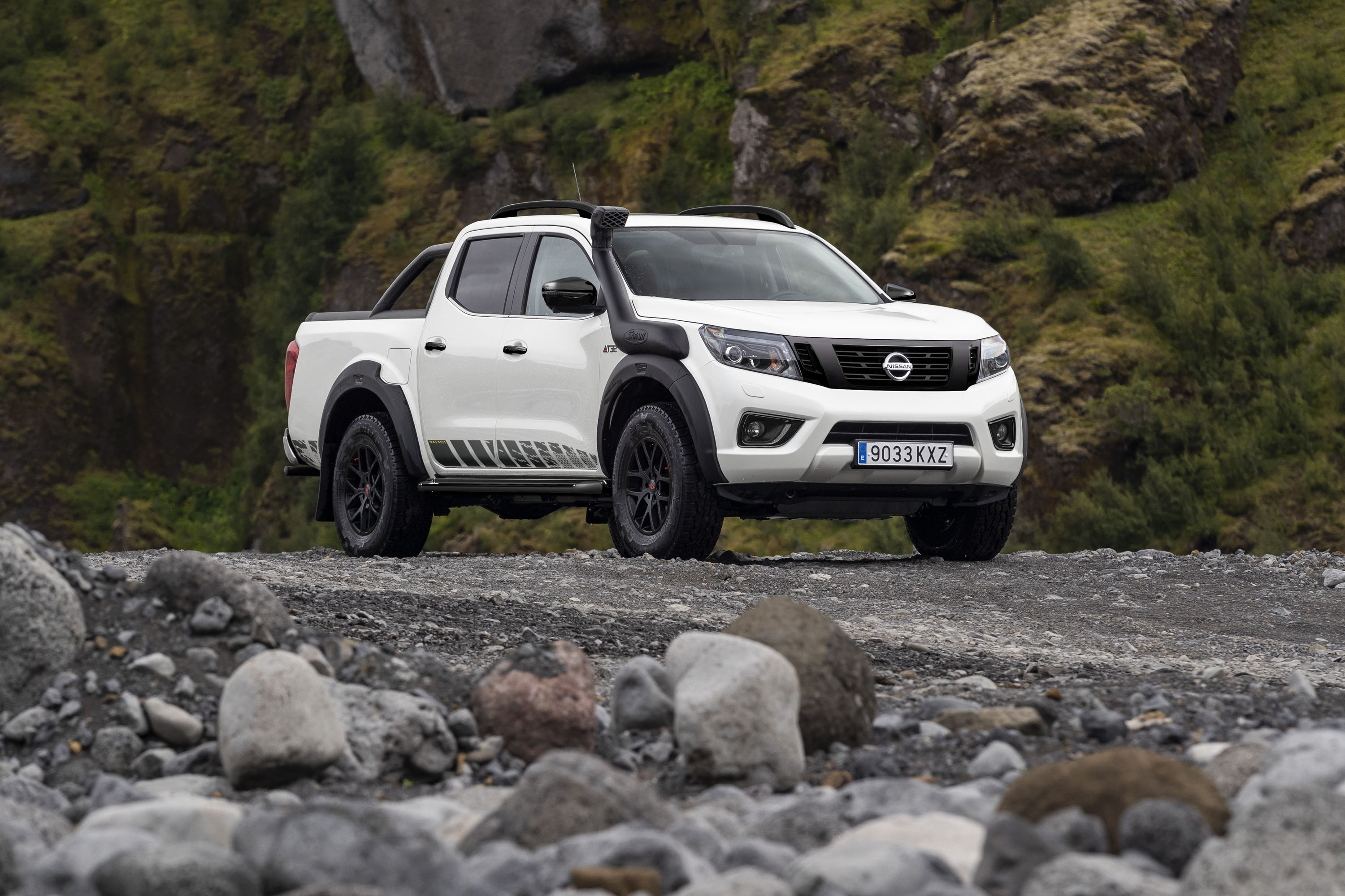 Nissan Navara OFF ROADER AT32