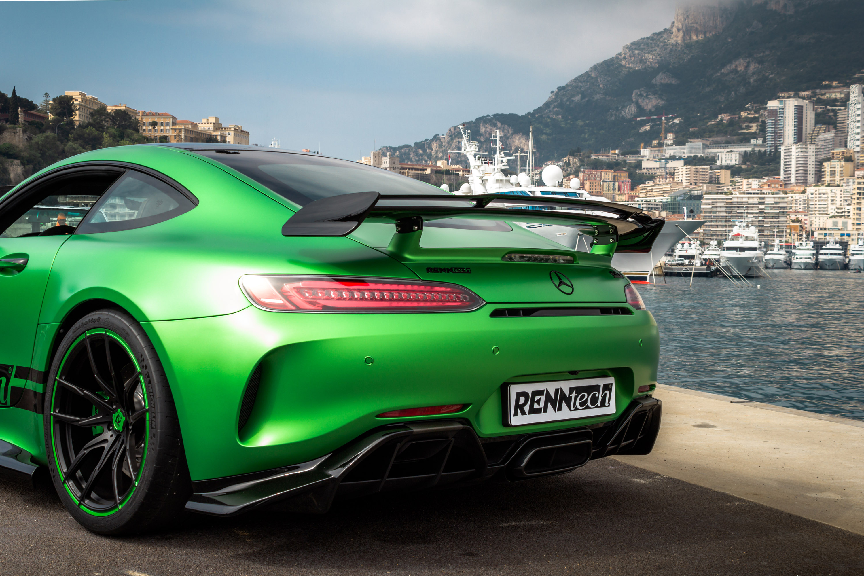 RENNtech Mercedes-AMG GT R