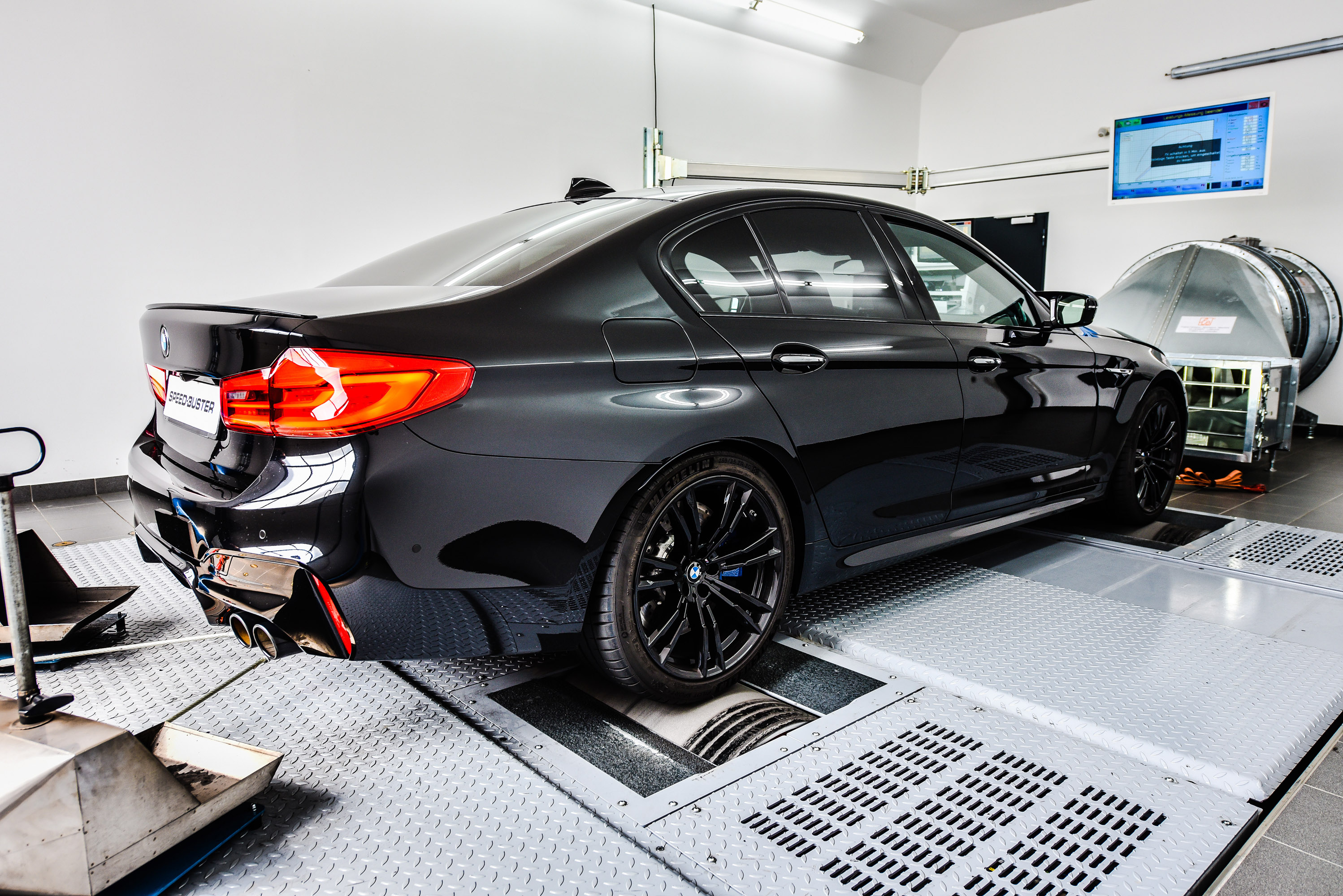 Speed-Buster BMW M5 F90