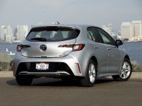 Toyota Corolla Hybrid (2018) - picture 5 of 10