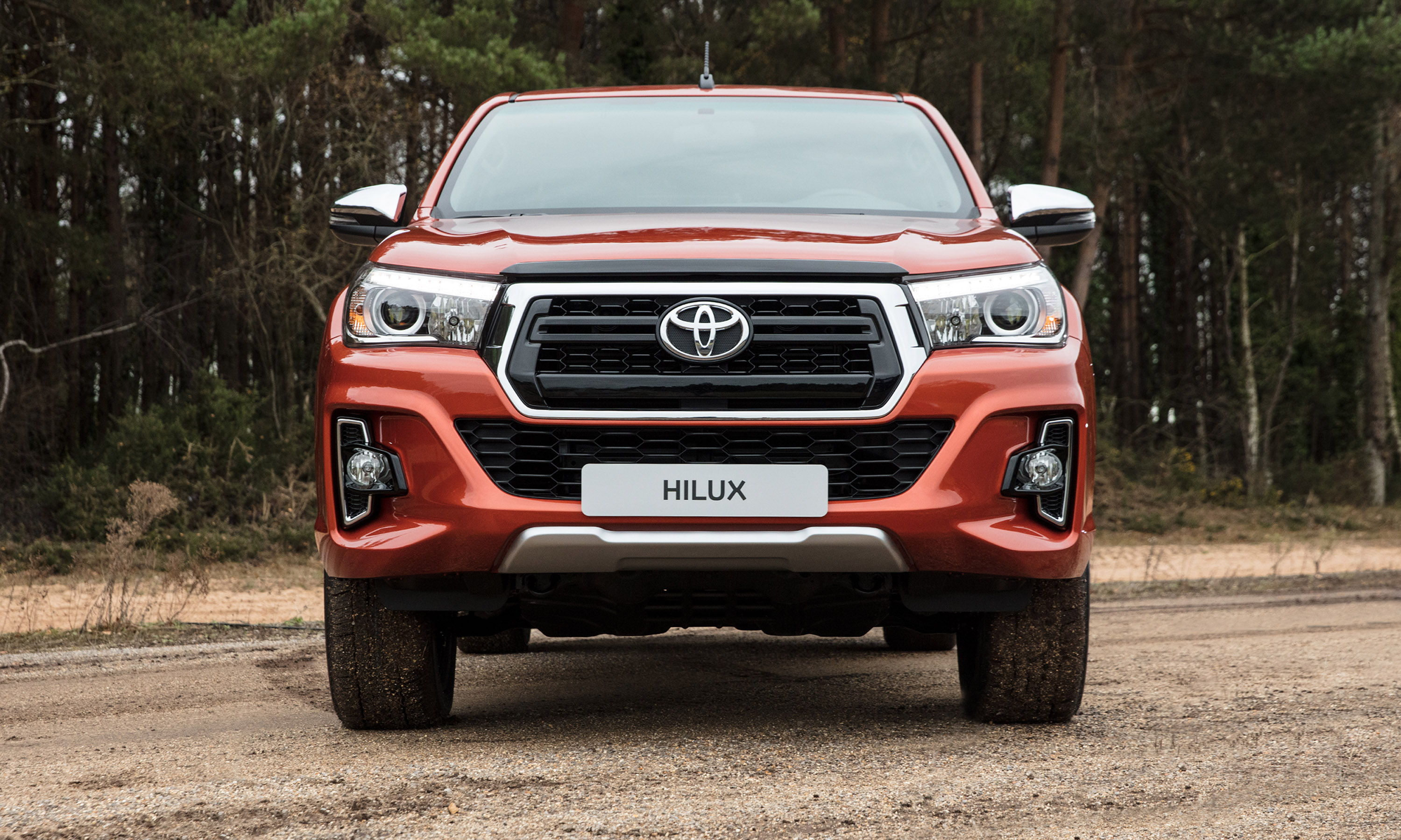 Toyota Hilux Invincible X