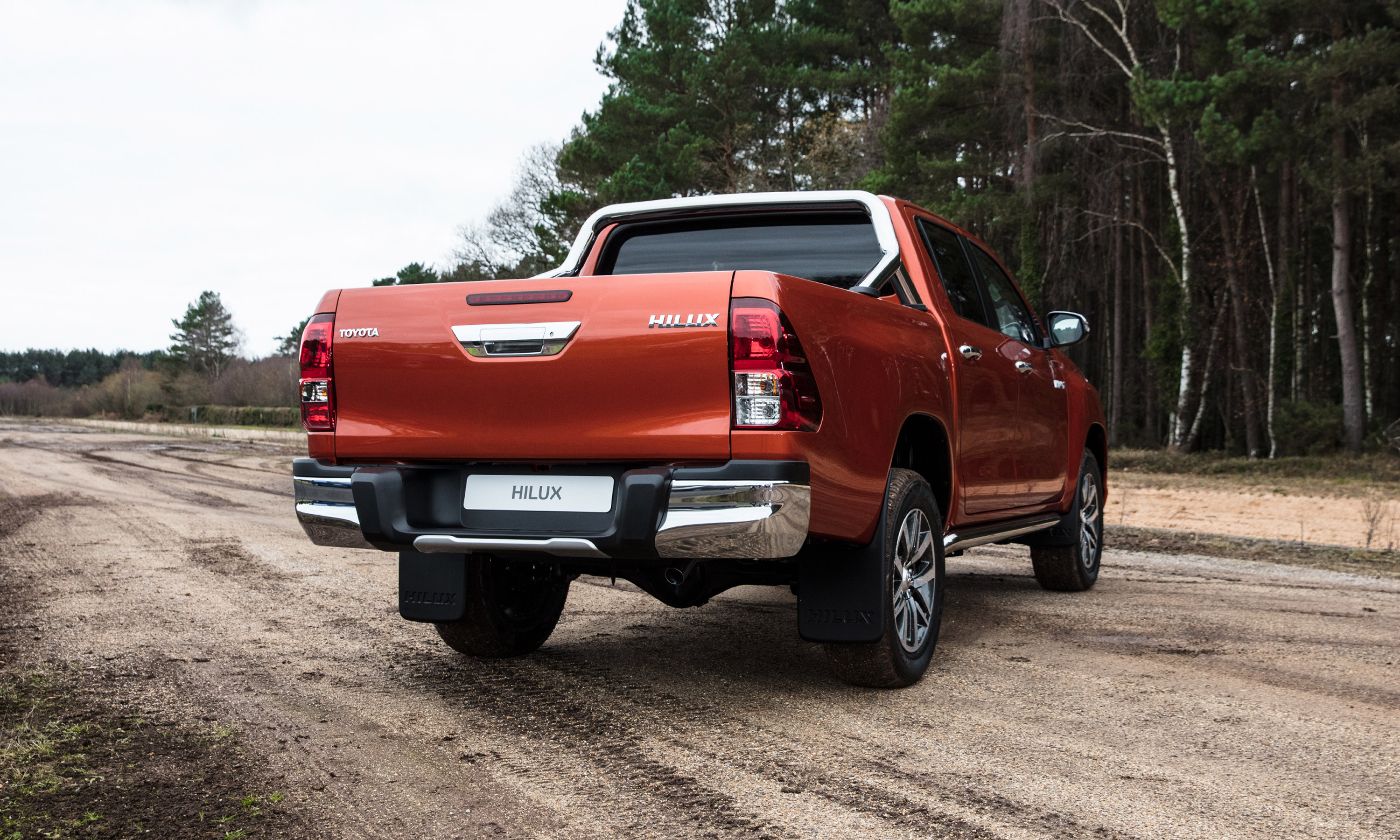 Toyota Hilux Invincible X