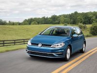 Volkswagen Golf (2018) - picture 1 of 3