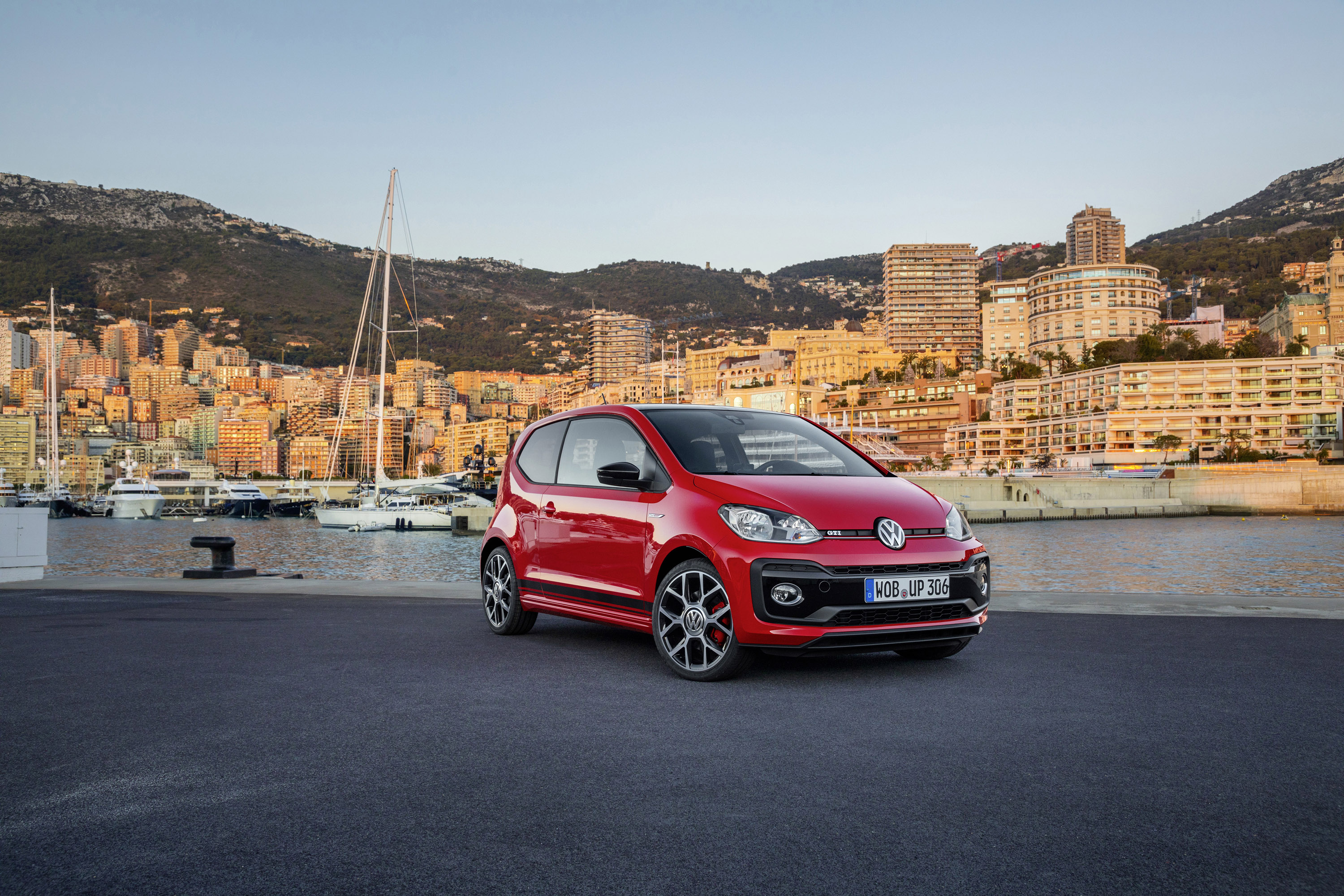 Volkswagen up! GTI