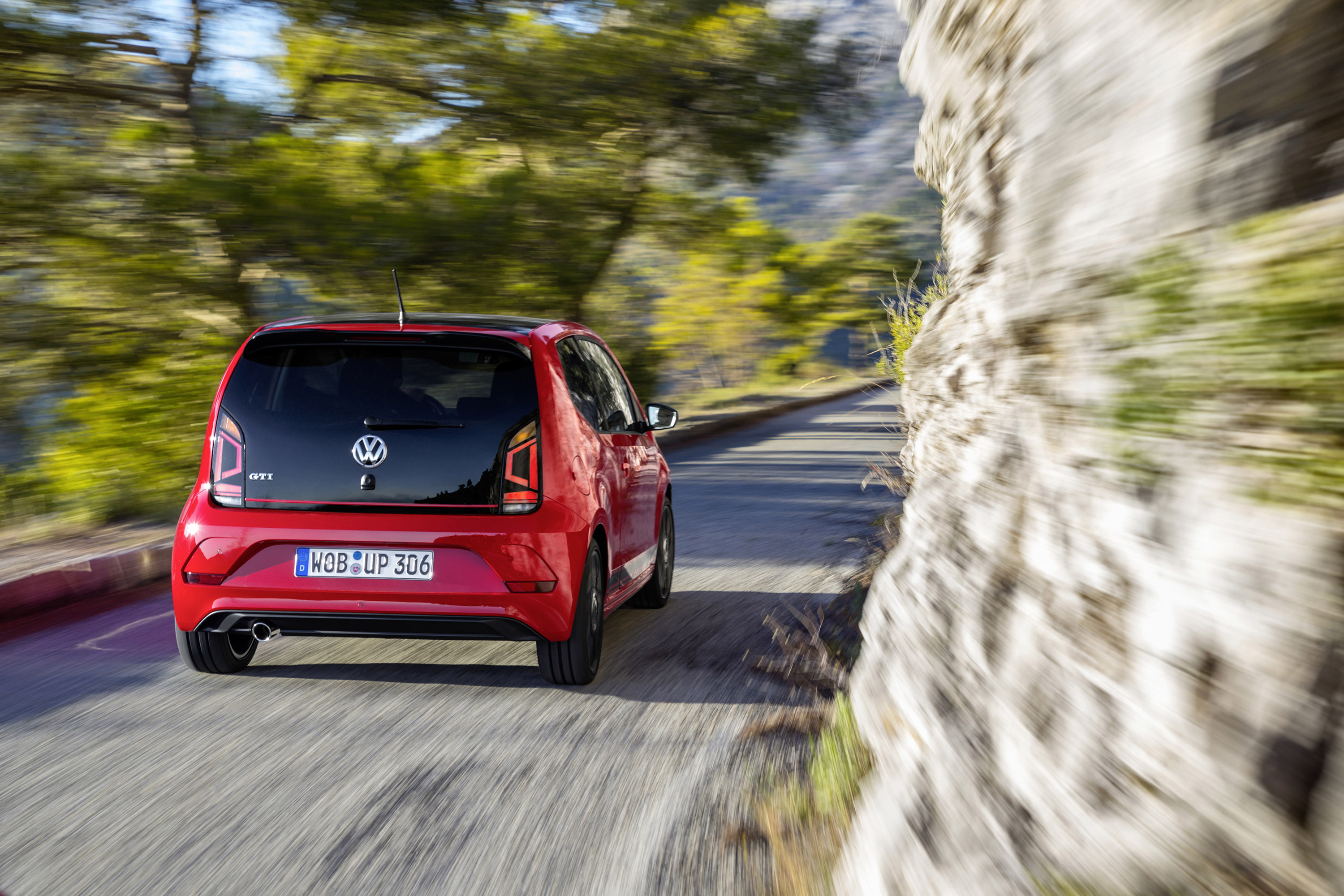 Volkswagen up! GTI