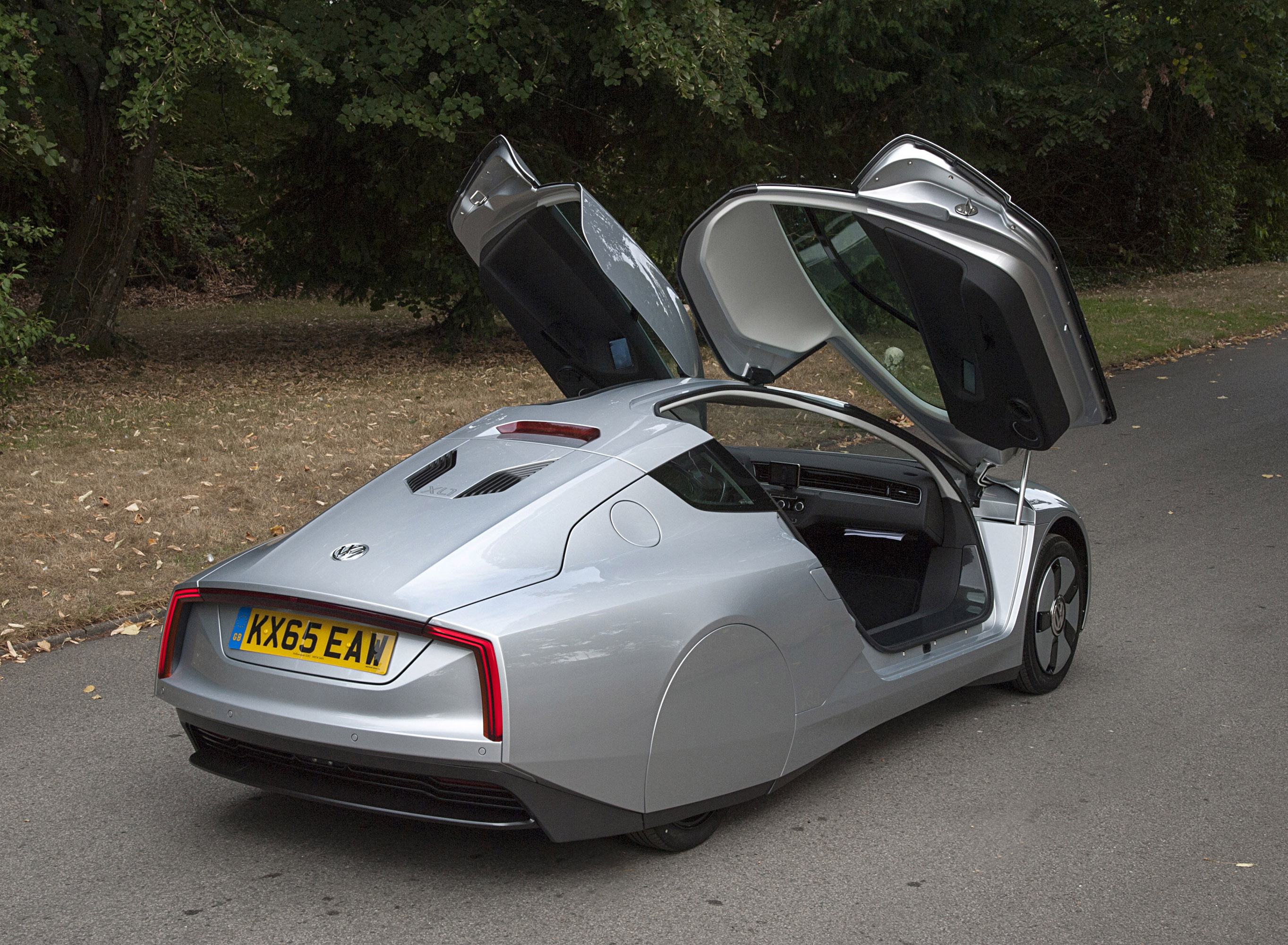 Volkswagen XL1 Hybrid Concept