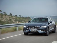 Volvo V60 Inscription (2018) - picture 2 of 8