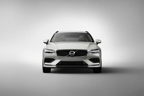Volvo V60 (2018) - picture 1 of 13