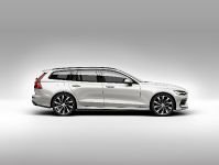 Volvo V60 (2018) - picture 3 of 13