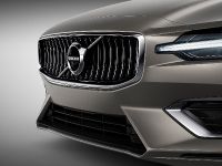Volvo V60 (2018) - picture 10 of 13