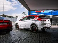 Alfa Romeo Racing Edition (2019) - picture 4 of 4