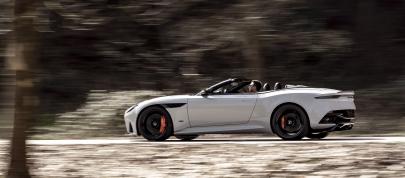 Aston Martin DBS Superleggera Volante (2019) - picture 4 of 12