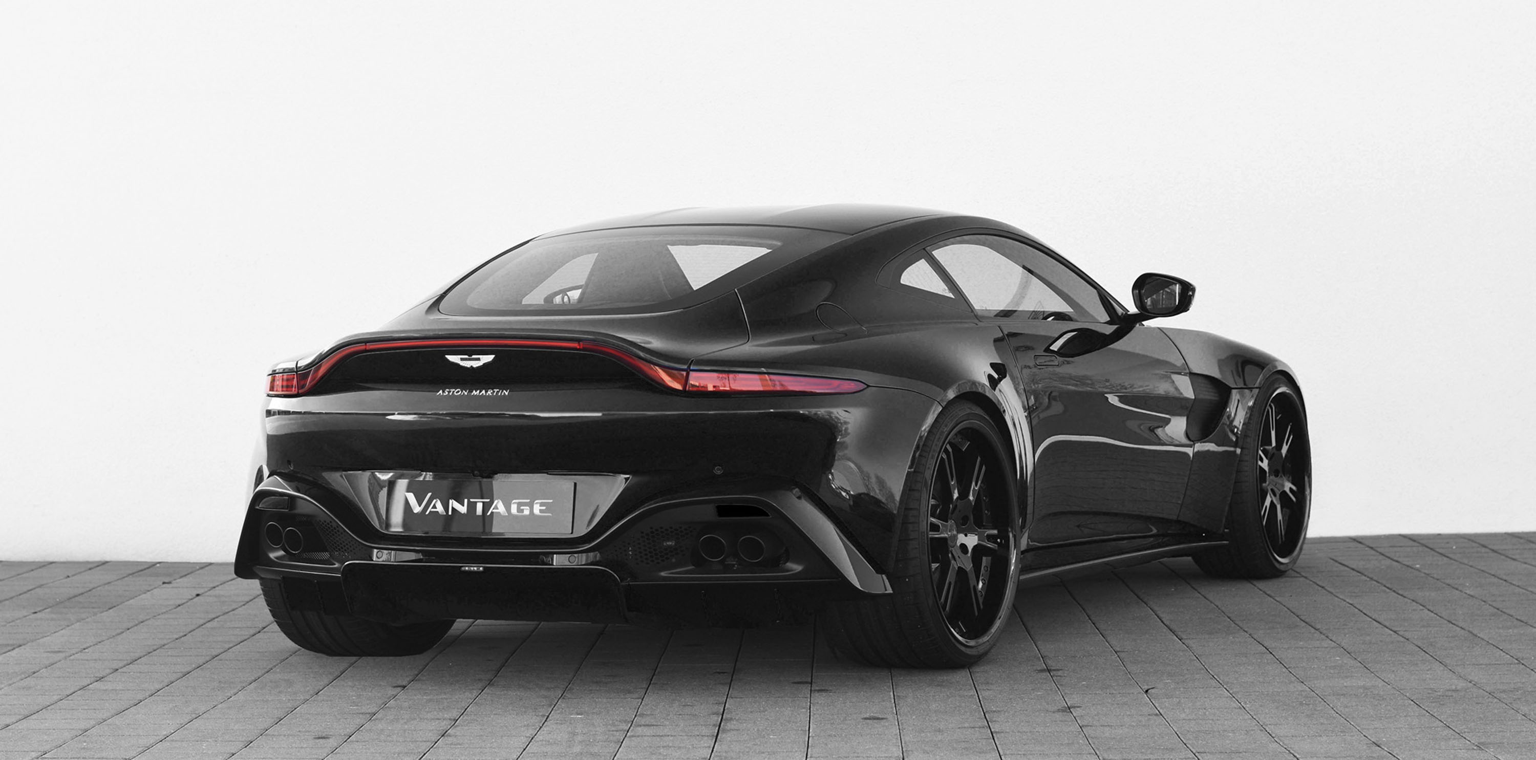 Wheelsandmore Aston Martin Vantage