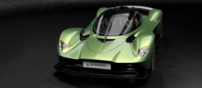 Aston Martin Valkyrie (2019) - picture 20 of 42