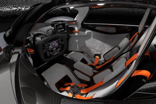 Aston Martin Valkyrie (2019) - picture 16 of 42