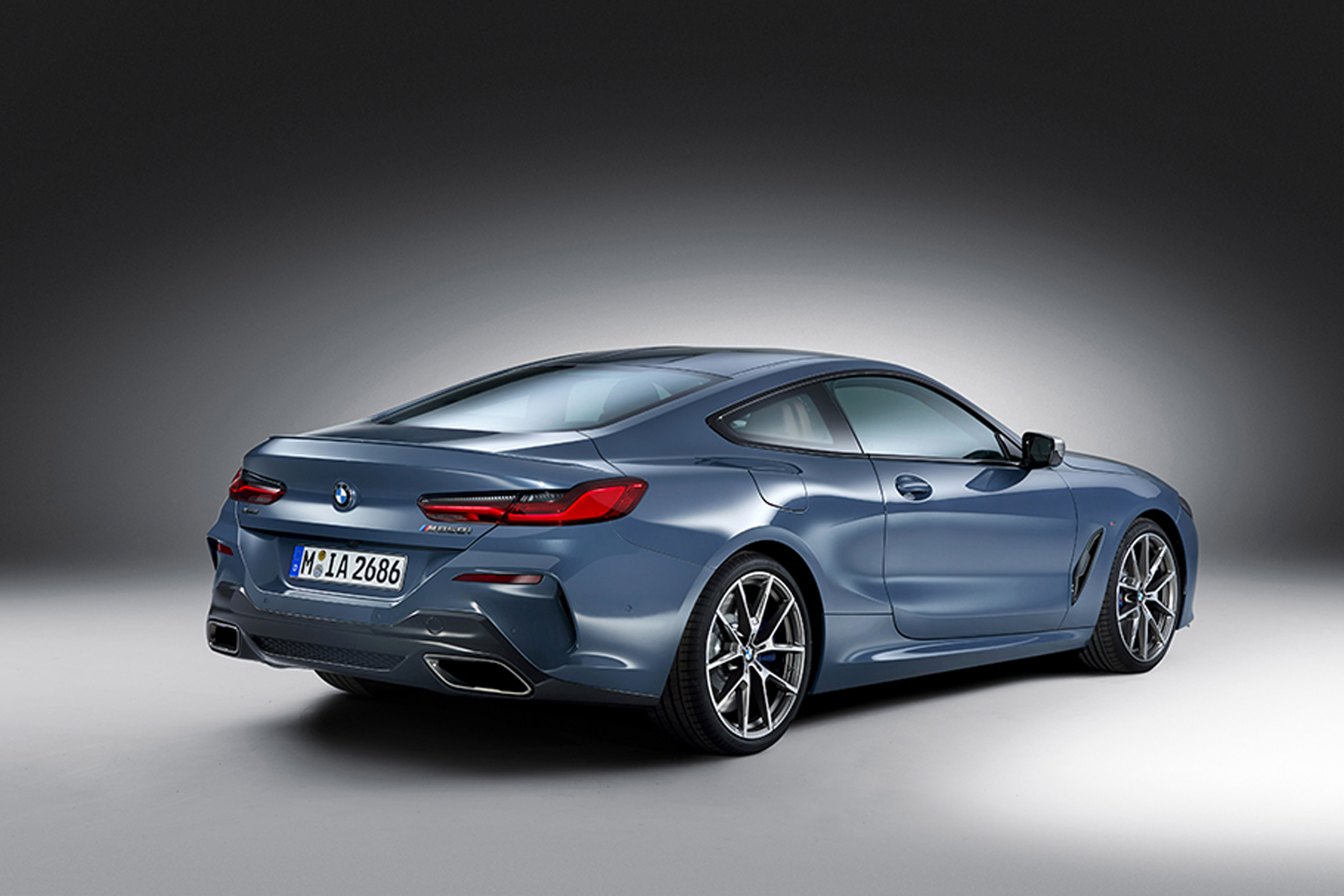 BMW 850i xDrive Coupe