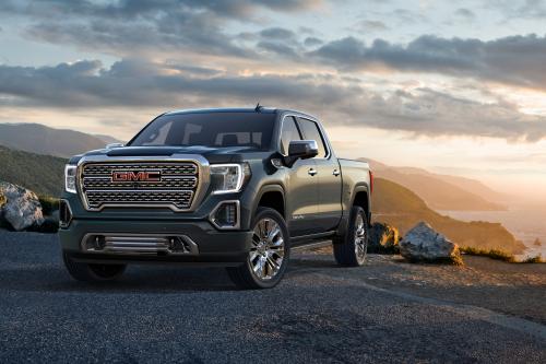 GMC Sierra Denali (2019) - picture 1 of 9