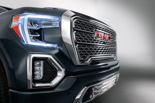 GMC Sierra Denali (2019) - picture 9 of 9