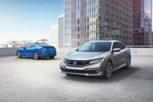 Honda Civic (2019) - picture 1 of 3