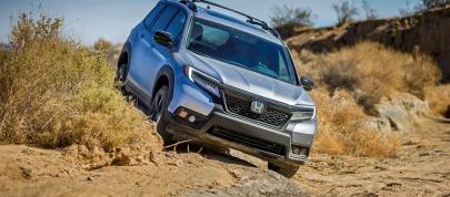 Honda Passport SUV (2019) - picture 4 of 18