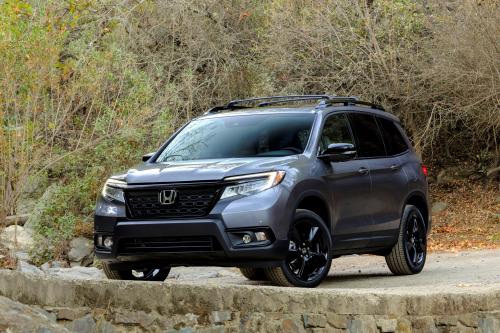 Honda Passport SUV (2019) - picture 1 of 18