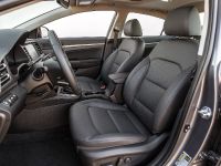Hyundai Elantra (2019) - picture 4 of 8