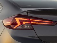 Hyundai Elantra (2019) - picture 7 of 8