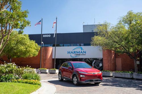 Hyundai Kona Electric (2019) - picture 1 of 7