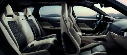 Jaguar F-PACE SVR (2019) - picture 7 of 13