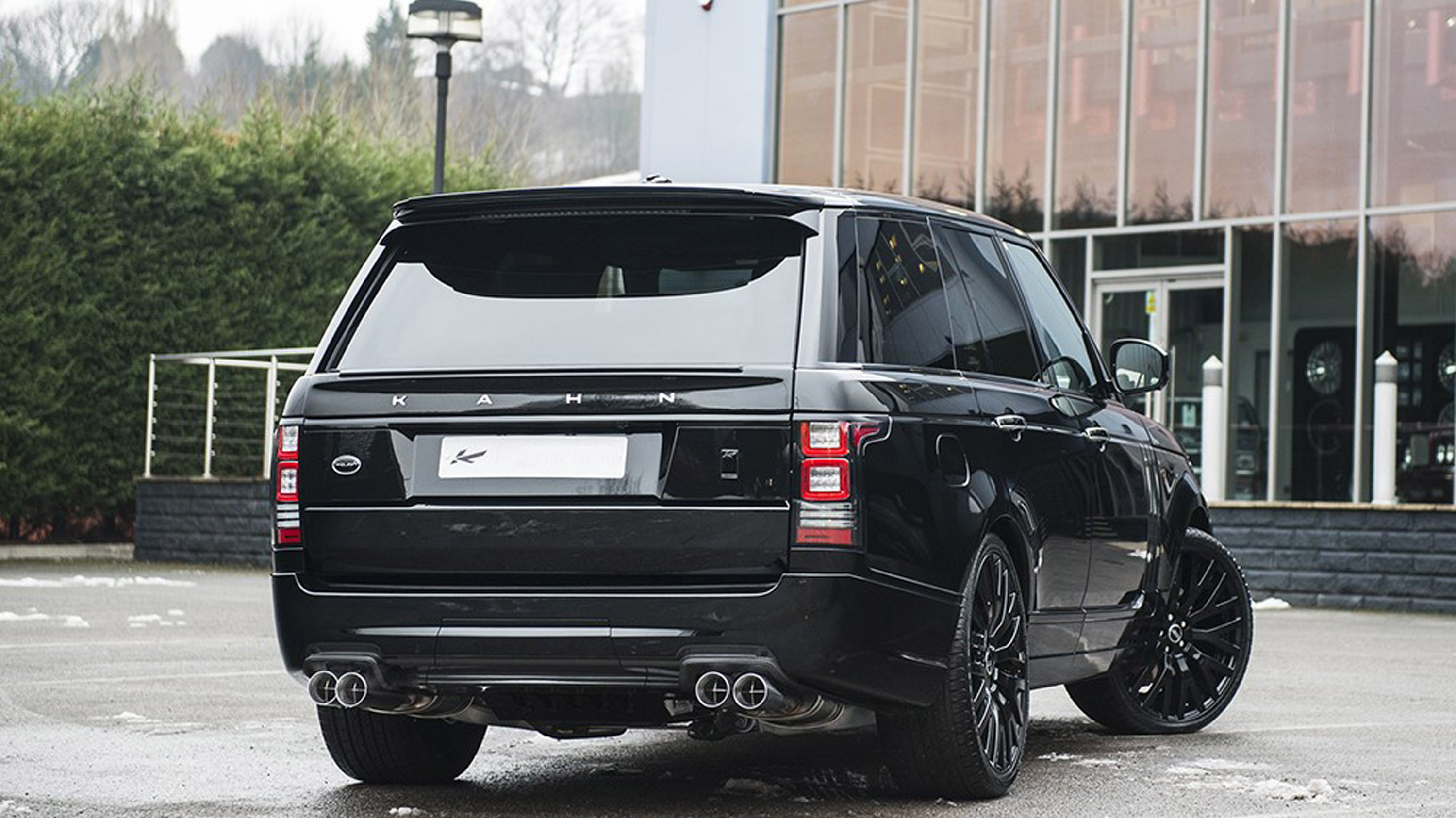 Kahn Design Land Rover Range Rover Santorini Black LE Edition